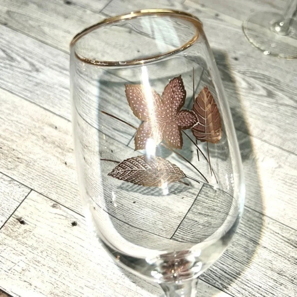 Libbey Mid Century Gold Leaf Stemmed Wine Glasses Set of 4